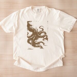 Octopus Tentacle Art Ink Splatter Graphic Tee